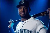 Jardinero de los Seattle Mariners recibió sanción tras lanzar su bat al pitcher