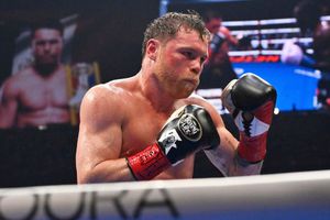 Julio César Chávez Jr. habló tras la derrota de Canelo frente a Crawford: "Físicamente estaba disminuido"