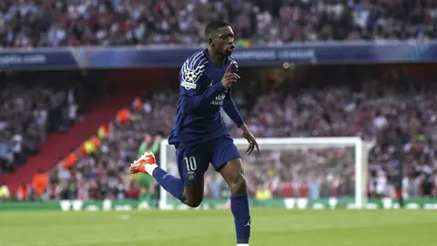 Directivo de PSG ve a Dembélé como el claro merecedor del Balón de Oro