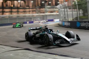 George Russell despierta y se queda con la Pole Position en el GP de Singapur