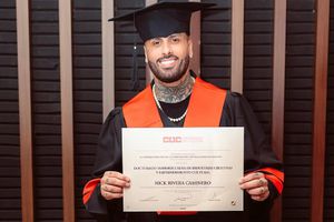 Nicky Jam se gradúa de doctor Honoris Causa en Colombia