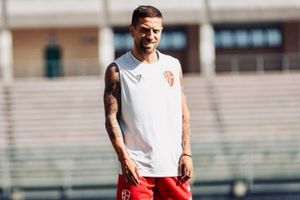 'Papu' Gómez critica normas de dopaje: 'Tomas drogas y son seis meses, me dieron dos años por jarabe para tos"