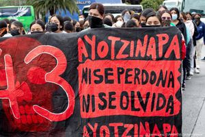Megamarcha por Ayotzinapa 2025: horario, ruta y exigencias a 11 años de la desaparición