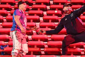 Noche de horror en Avellaneda: Conmebol suspende partido y lo remite a disciplina tras muertes y caos