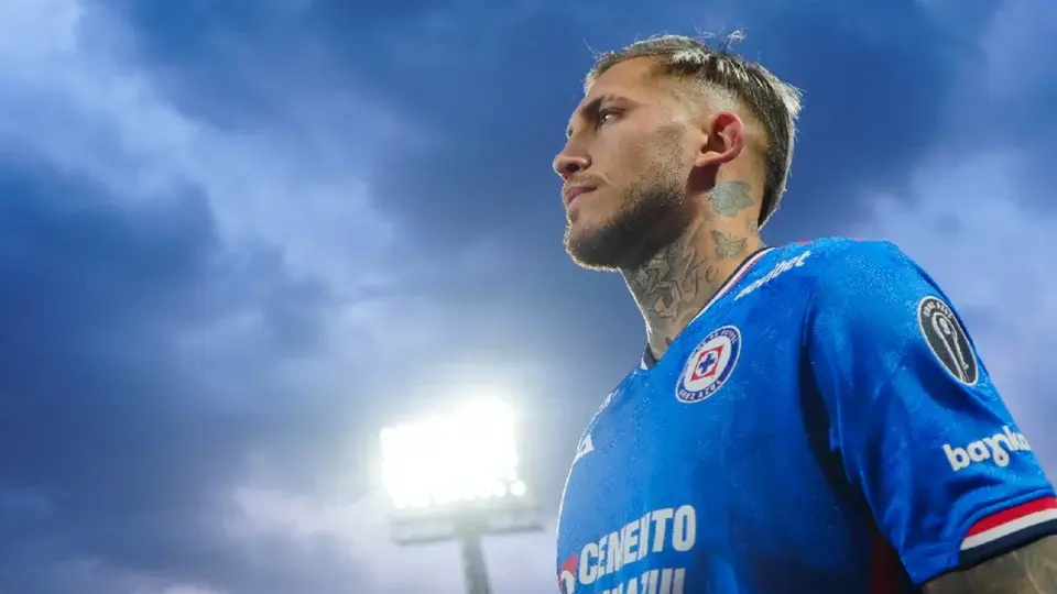 Piovi firma hasta 2028 con Cruz Azul