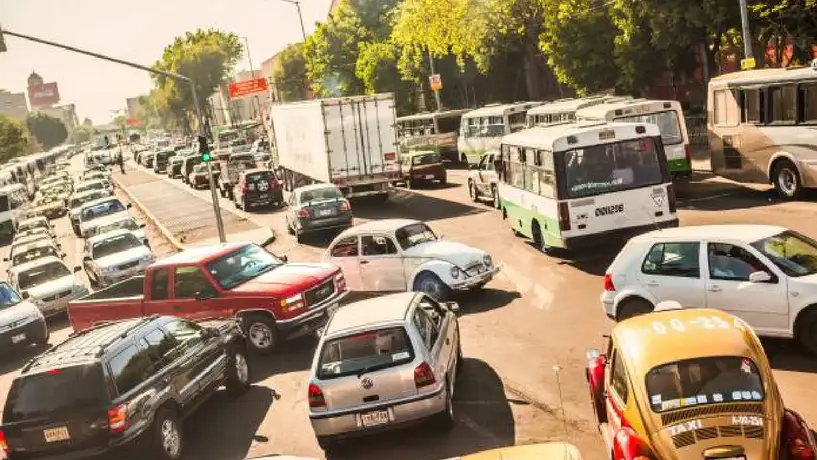 Ya no apartes lugares con botes para estacionarte en CDMX: Desde este día te van a arrestar