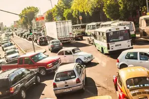 Ya no apartes lugares con botes para estacionarte en CDMX: Desde este día te van a arrestar