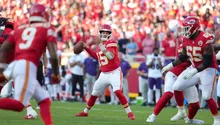 Patrick Mahomes brilla en la victoria de Chiefs sobre Ravens