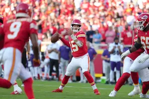 Patrick Mahomes brilla en la victoria de Chiefs sobre Ravens