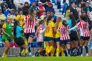 ¿Cuál es el balance histórico del América Femenil vs Chivas Femenil?