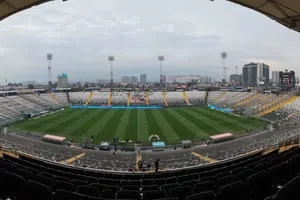 Tragedia en el clásico chileno: aficionado de Colo-Colo pierde la vida en el Estadio Monumental