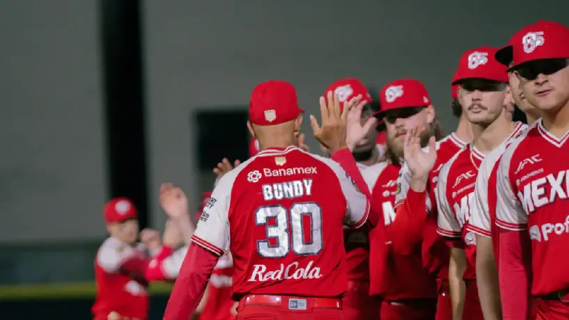 Diablos Rojos caen ante los Piratas en el Juego 3 y se alejan de la Serie del Rey