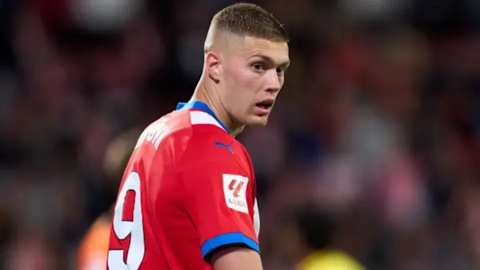 ¿Quién es Artem Dovbyk? El delantero con el que el AC Milan reemplazaría a Santi Giménez
