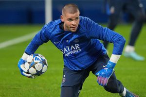 Error de Chevalier suscita más dudas sobre si el PSG debió vender a Donnarumma