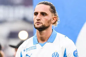 Olympique de Marsella pone transferibles a Adrien Rabiot y Jonathan Rowe tras pelea