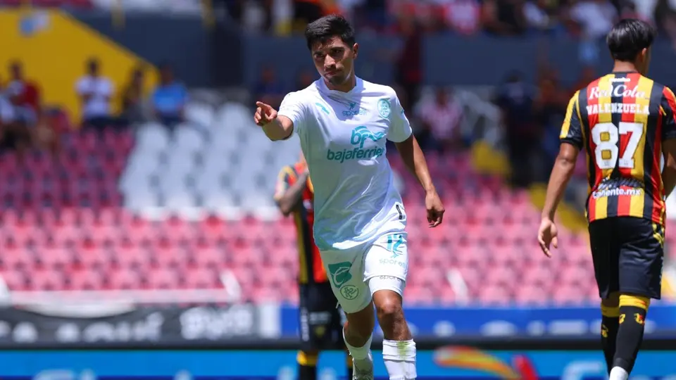 Atlético La Paz asalta el Jalisco: doblete de Rivera no alcanza y los aurinegros ganan 3-2