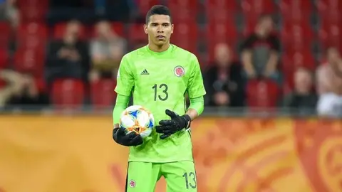 Nuevo error de Kevin Mier: el portero de Cruz Azul falla con Colombia en Eliminatorias