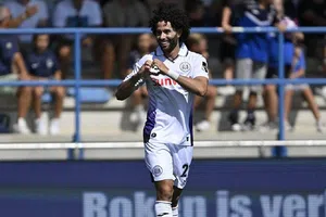 Anderlecht sucumbe ante Union Saint-Gilloise con dos hombres menos; Chino Huerta fue titular