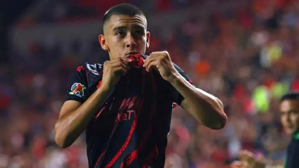 ¡Gilberto Mora histórico! El futbolista mexicano entró a un selecto grupo de míticos jugadores