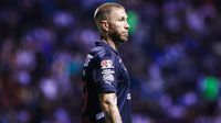 ¡La edad pesa! Sergio Ramos fue 'exhibido' en el primer gol de Puebla