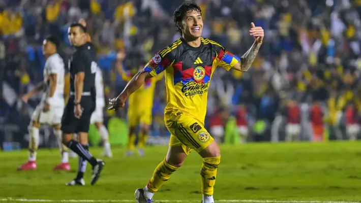 Álvaro Fidalgo reacciona al gol de Zendejas: ‘Esta loco el enano’