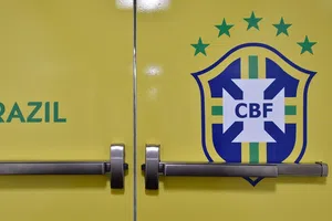 OFICIAL: Brasil destituye a DT tras evaluación y malos resultados