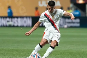 Claudio Echeverri deja a Manchester City para jugar con Bayer Leverkusen