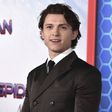 Tom Holland reaparece tras accidente en el set de Spider-Man y rompe el silencio sobre su recuperación