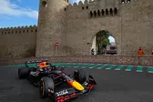 En accidentada clasificación, Max Verstappen gana la pole position en el GP de Azerbaiyán