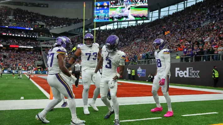 ¡Vikings se lleva el juego en Londres ante los Browns!