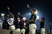 ¡Vuelven a la vida! Sultanes ganan el juego tres contra los Charros