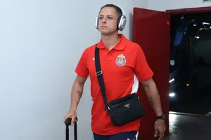 Chicharito regresa a la actividad con Chivas después de 41 días de ausencia