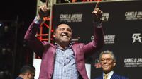 Óscar de la Hoya se burla de Canelo tras la derrota ante Crawford: "Se los dije"