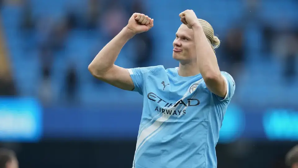 Manchester City golea a Burnley con doblete de Erling Haaland