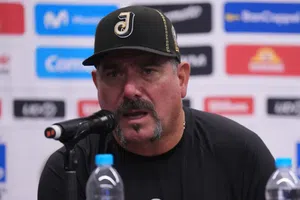 Benjamín Gil le resta importancia a la afición de Diablos: "No pesan y que les quede bien claro"