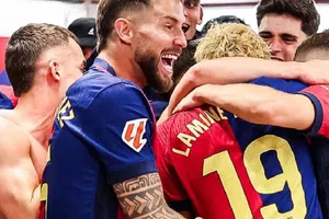 ‘La gente intenta desestabilizarlo’: Jugador del Barcelona lanzó contundente mensaje tras críticas a Yamal