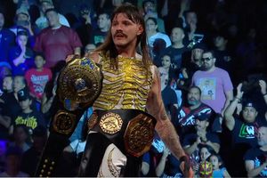 Dominik Mysterio vence al Hijo del Vikingo y se proclama como nuevo Megacampeón de Triple A