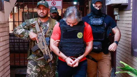 Hernán 'N', líder de 'La Barredora' es extraditado a México desde Paraguay; irá directo preso al Altiplano