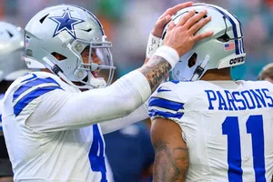 Micah Parsons acepta que "será doloroso" capturar a Dak Prescott cuando enfrente a los Cowboys