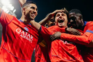 ¡Por los aires! PSG goleó a domicilio al Toulouse con dos chilenas de Joao Neves