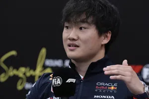 Helmut Marko da fecha límite para conocer el futuro de Yuki Tsunoda en Red Bull