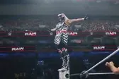 ¡Apareció el ‘destructor mexicano’! Penta Zero Miedo vence a Xavier Woods en RAW