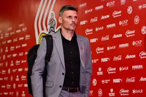 ¿De vuelta al ruedo? Tano Ortiz cerca de volver a dirigir a grande en crisis