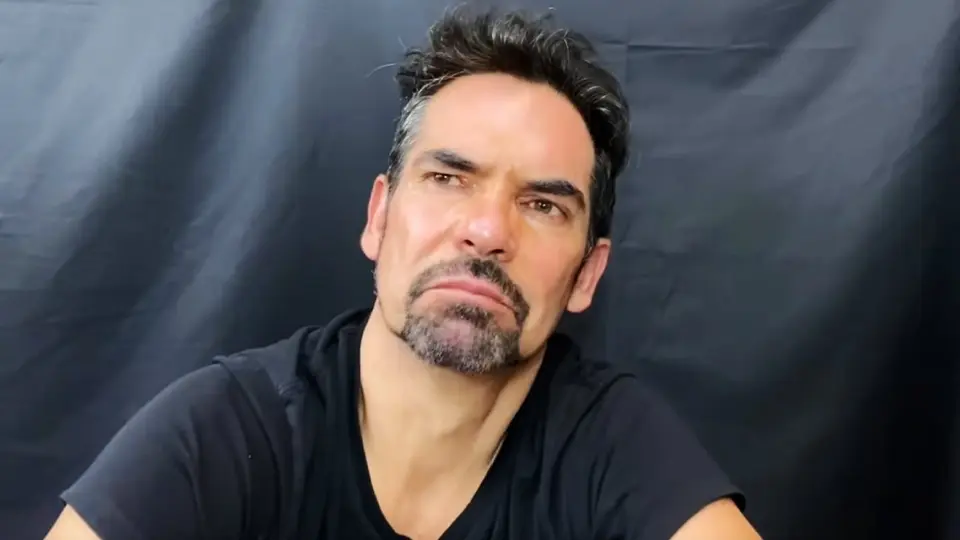¿Quién es Armando Araiza, actor que llorando pidió trabajo?