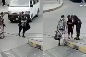 VIDEO: Policía conmueve al regalarle una mochila a niño en paradero de Pantitlán