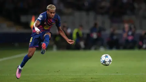 "Depende de él": Xavi Hernández cree que Lamine Yamal puede ser uno de los 'genios' del futbol
