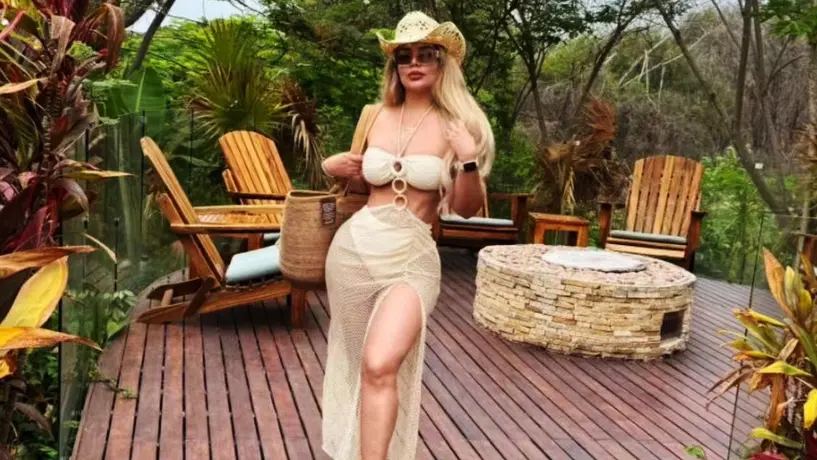 ¿Quién era Esmeralda Ferrer? La influencer hallada muerta con su esposo e hijos