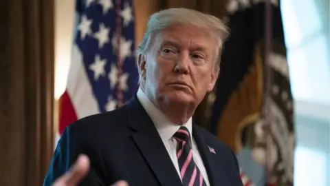 Donald Trump apunta a asistir a la última lucha profesional de John Cena