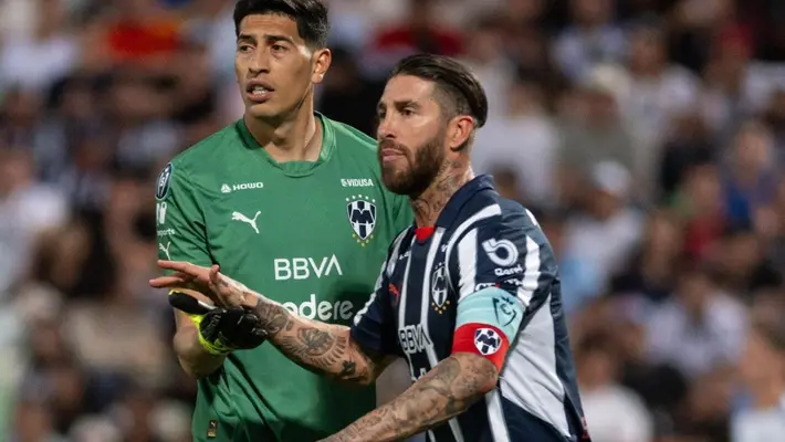 ¡Oficial! Figura de Rayados deja al equipo para irse al futbol europeo