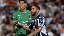 ¡Oficial! Figura de Rayados deja al equipo para irse al futbol europeo